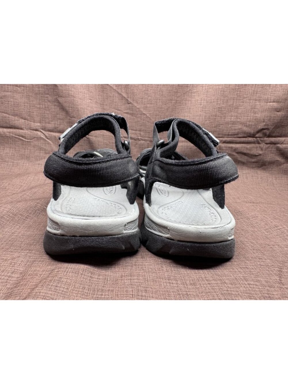 KEEN Rose Sandals Women's US 7.5 EU 38 Black Closed Toe Sport Outdoor - Picture 3 of 8